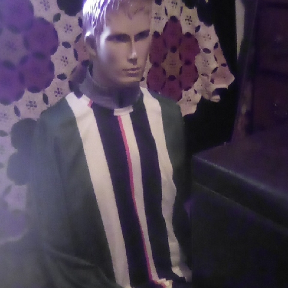 Men's Trending Nylon Striped XL shirt.